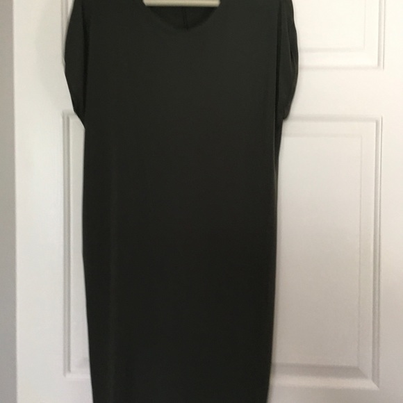 Olive Tee shirt Dress with Pockets !!! - Picture 4 of 4